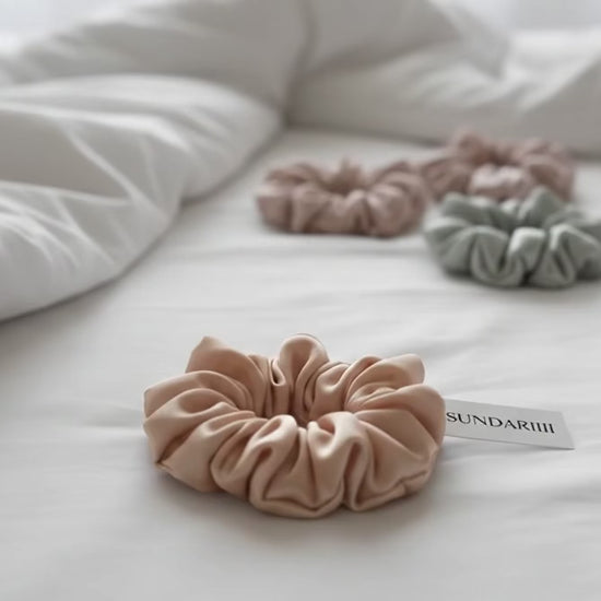 scrunchies, hair care, hair tie, hair pony, soft hair, hair styling, sundariii